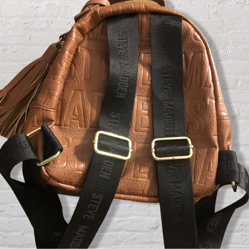 Steve Madden logo backpack - Picture 6 of 6